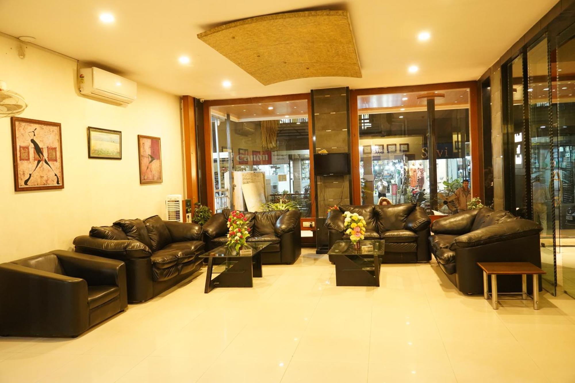 Marshall The Grand Hotel Ahmedabad Esterno foto