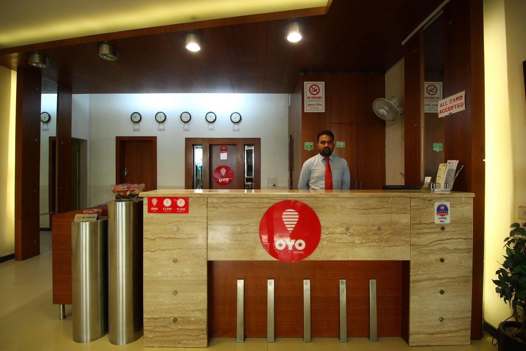 Marshall The Grand Hotel Ahmedabad Esterno foto